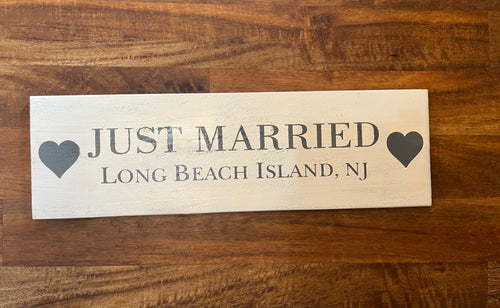 Just Married sign